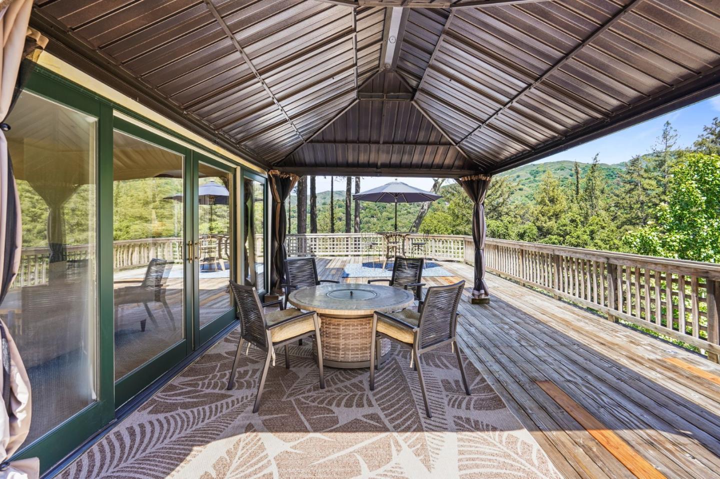 Detail Gallery Image 47 of 102 For 20420 Idylwild Rd, Los Gatos,  CA 95033 - 5 Beds | 5/2 Baths