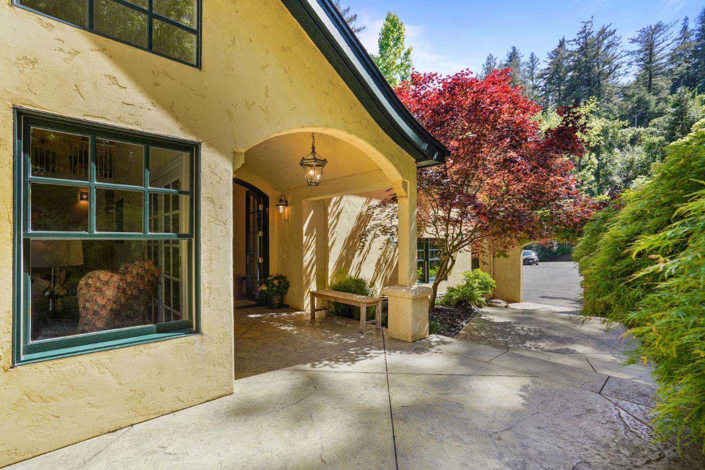 Detail Gallery Image 5 of 102 For 20420 Idylwild Rd, Los Gatos,  CA 95033 - 5 Beds | 5/2 Baths