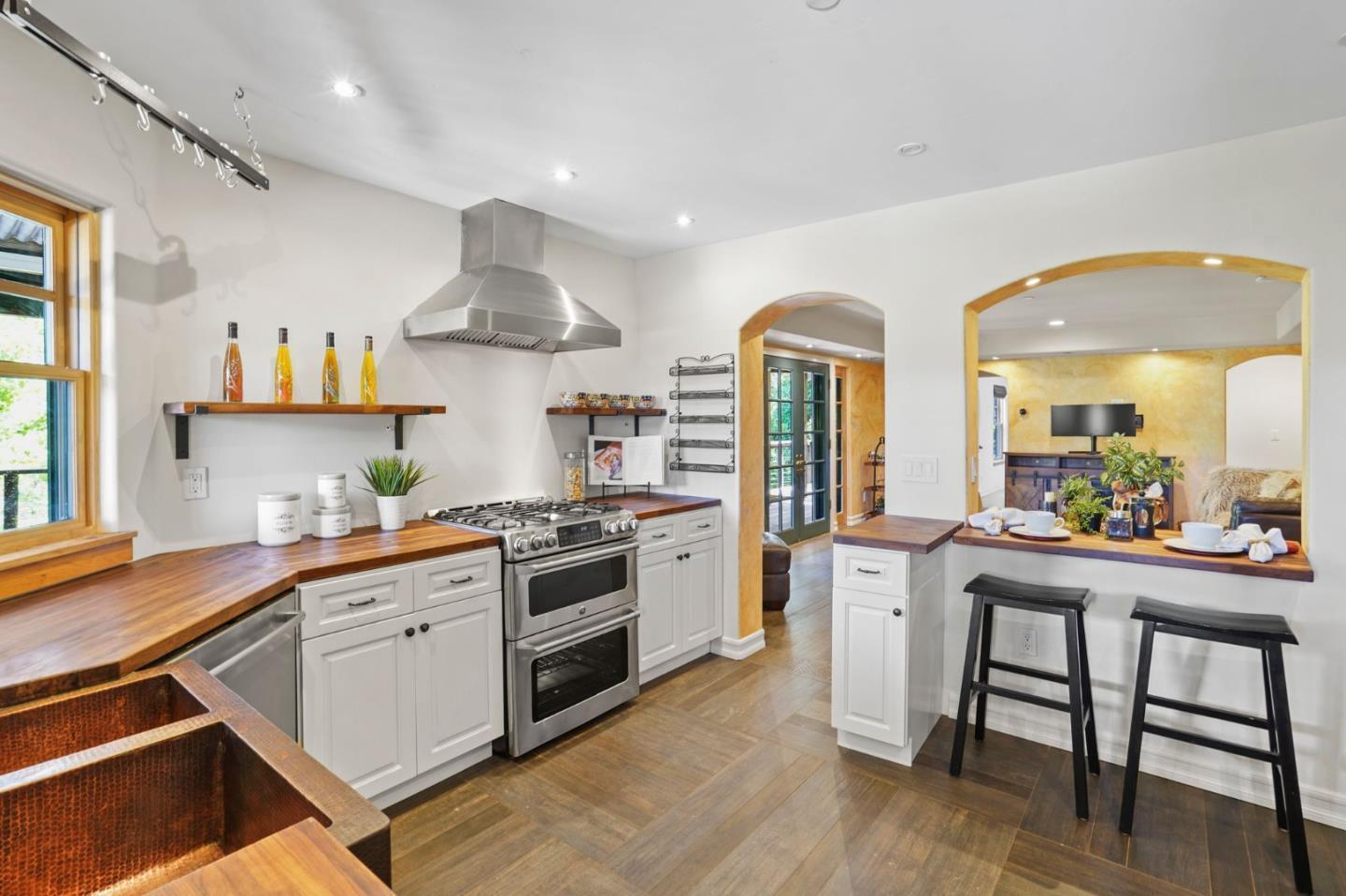 Detail Gallery Image 61 of 102 For 20420 Idylwild Rd, Los Gatos,  CA 95033 - 5 Beds | 5/2 Baths