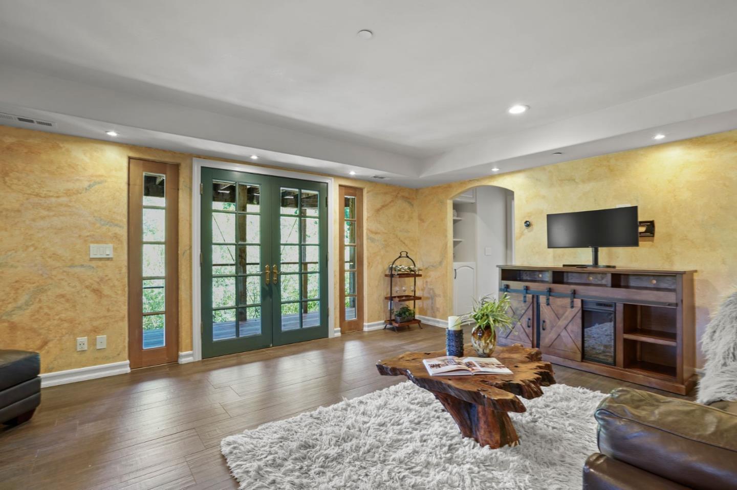 Detail Gallery Image 66 of 102 For 20420 Idylwild Rd, Los Gatos,  CA 95033 - 5 Beds | 5/2 Baths