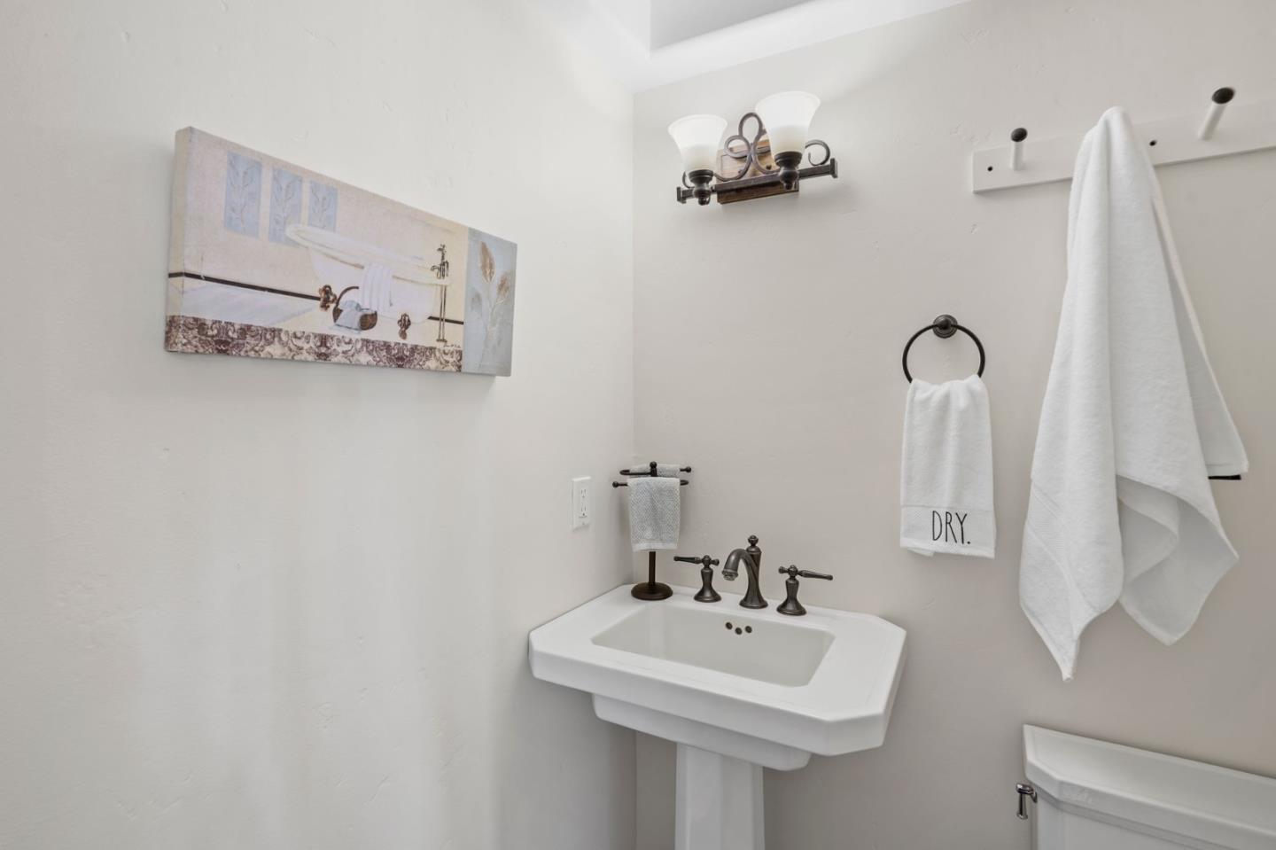Detail Gallery Image 67 of 102 For 20420 Idylwild Rd, Los Gatos,  CA 95033 - 5 Beds | 5/2 Baths