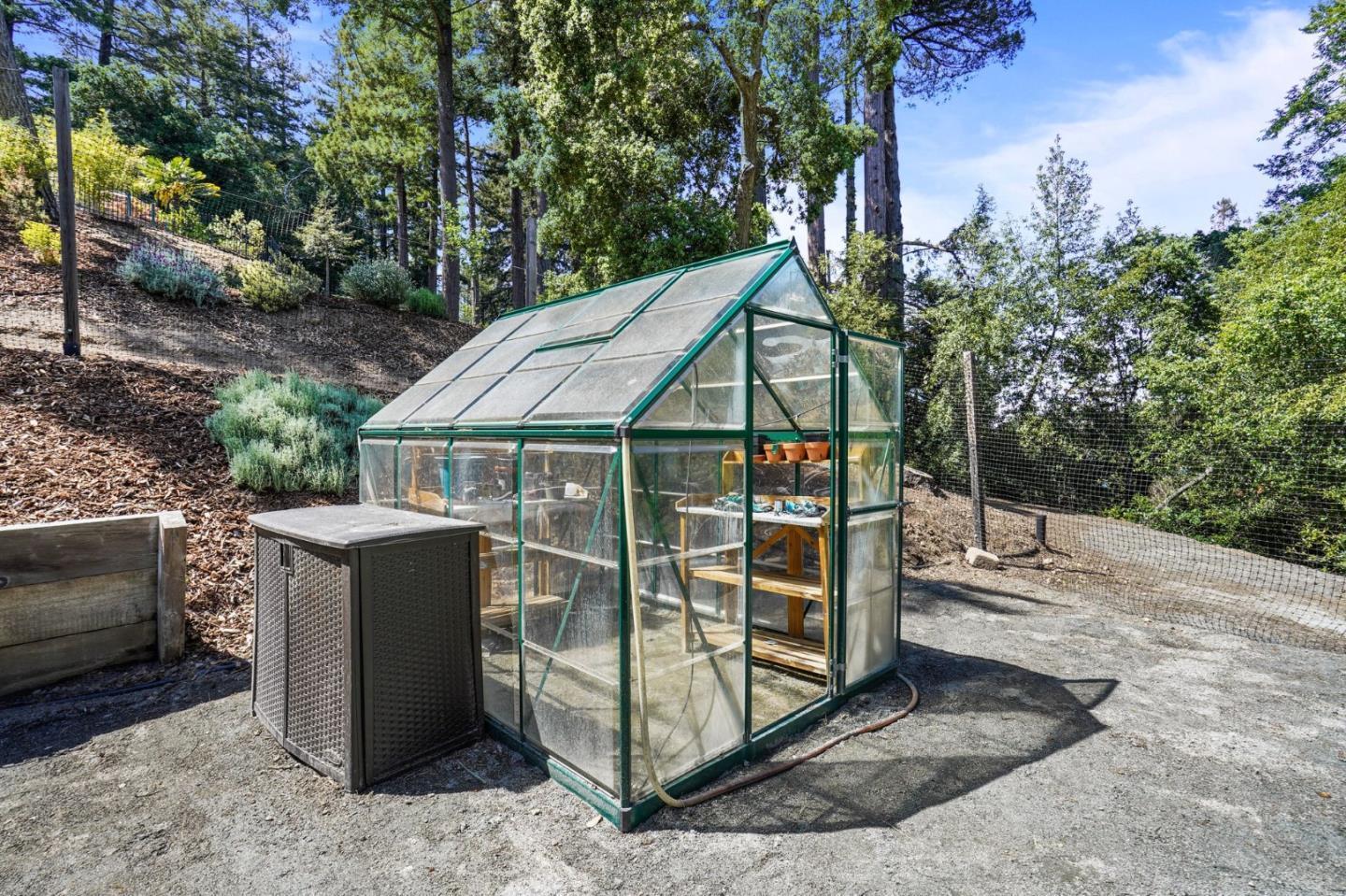 Detail Gallery Image 78 of 102 For 20420 Idylwild Rd, Los Gatos,  CA 95033 - 5 Beds | 5/2 Baths