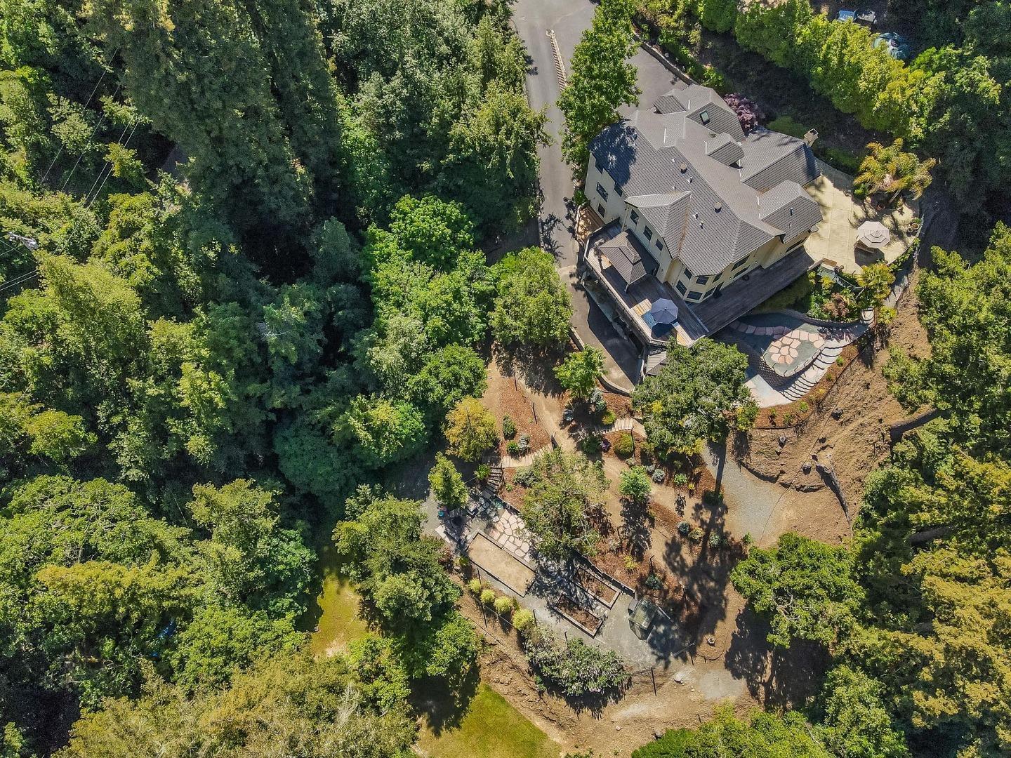 Detail Gallery Image 91 of 102 For 20420 Idylwild Rd, Los Gatos,  CA 95033 - 5 Beds | 5/2 Baths