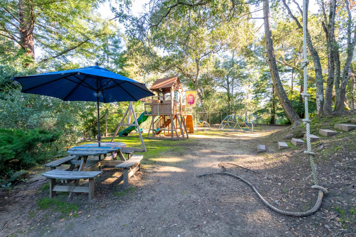 Detail Gallery Image 37 of 44 For 1 Hayfields Rd, Portola Valley,  CA 94028 - 4 Beds | 2 Baths