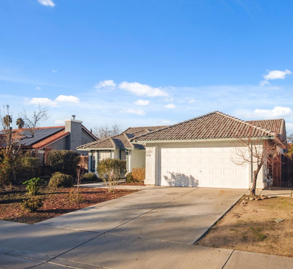2134 San Luis St, Los Banos, CA 93635 photo 2