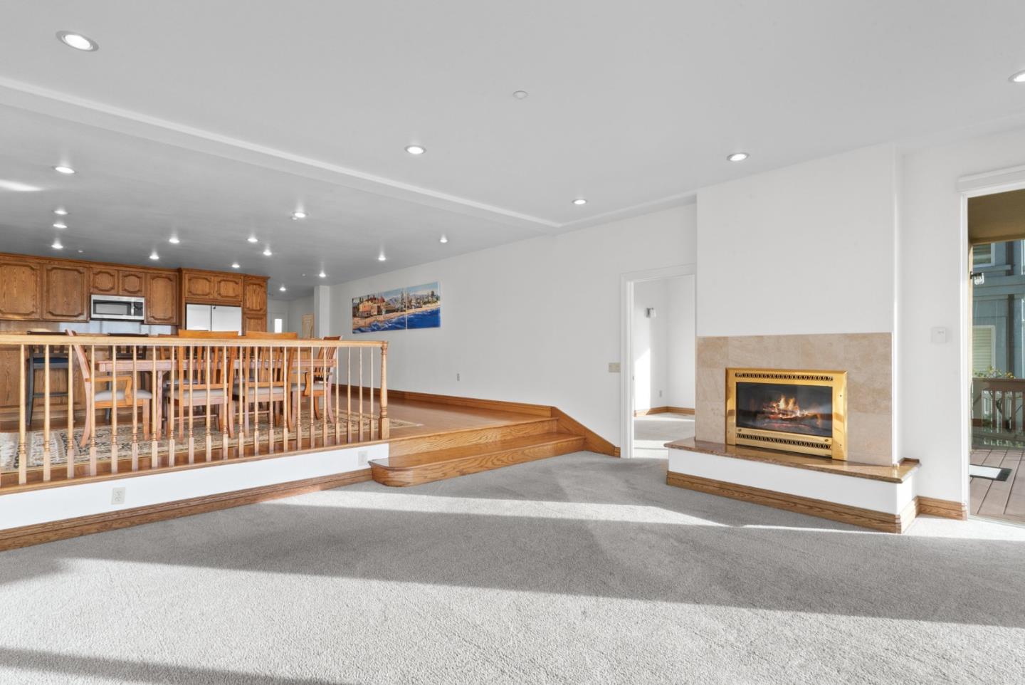Detail Gallery Image 15 of 56 For 1148 E Cliff Dr #B,  Santa Cruz,  CA 95062 - 3 Beds | 2 Baths