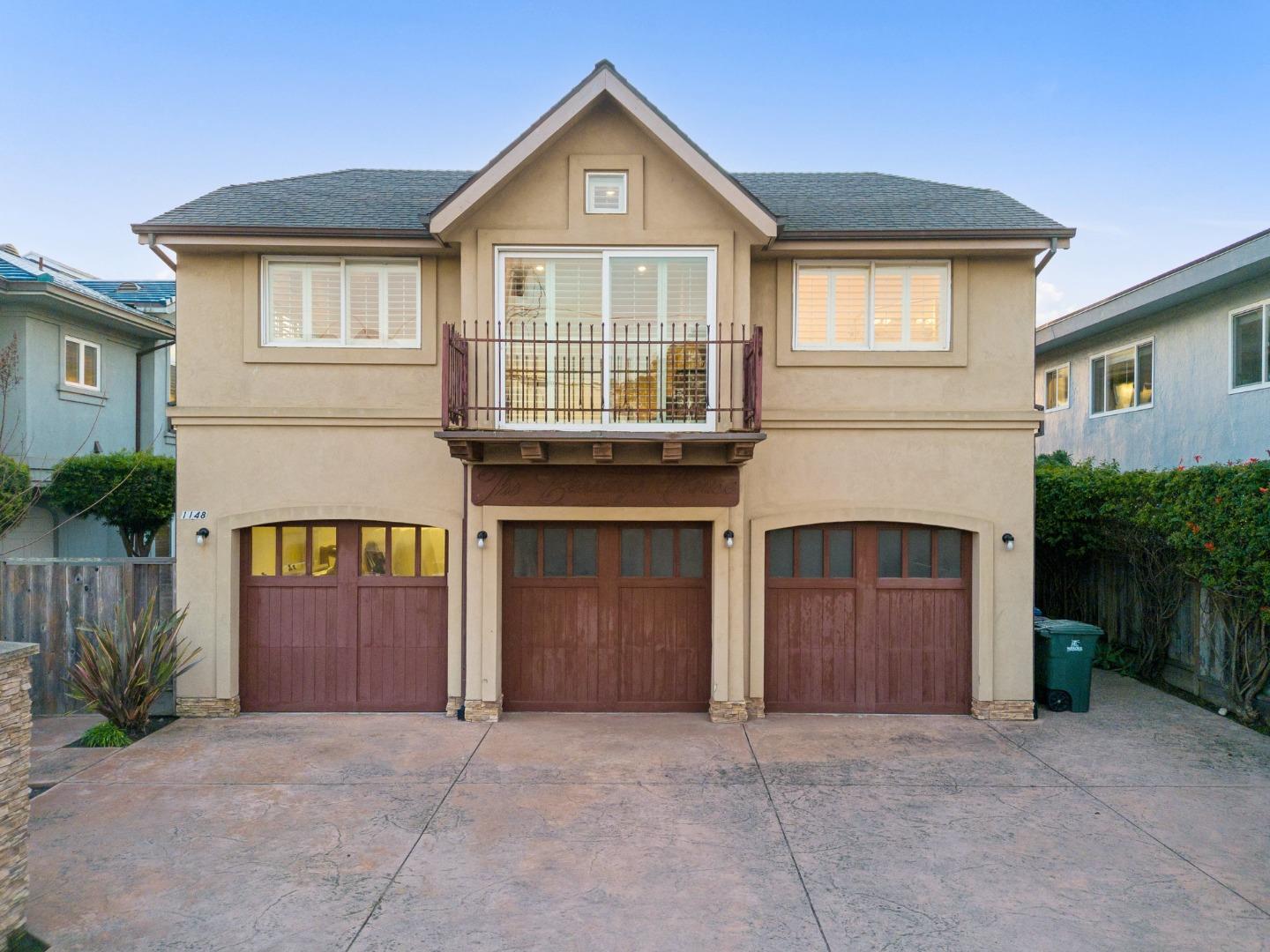 Detail Gallery Image 3 of 56 For 1148 E Cliff Dr #B,  Santa Cruz,  CA 95062 - 3 Beds | 2 Baths