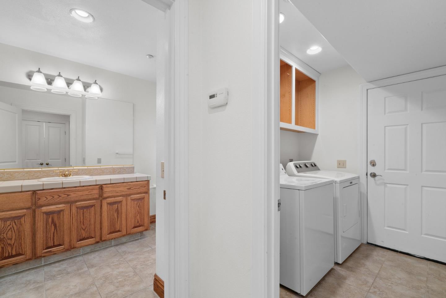 Detail Gallery Image 42 of 56 For 1148 E Cliff Dr #B,  Santa Cruz,  CA 95062 - 3 Beds | 2 Baths