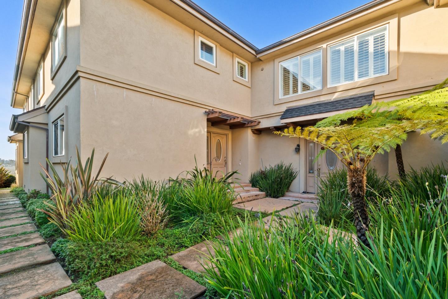 Detail Gallery Image 45 of 56 For 1148 E Cliff Dr #B,  Santa Cruz,  CA 95062 - 3 Beds | 2 Baths