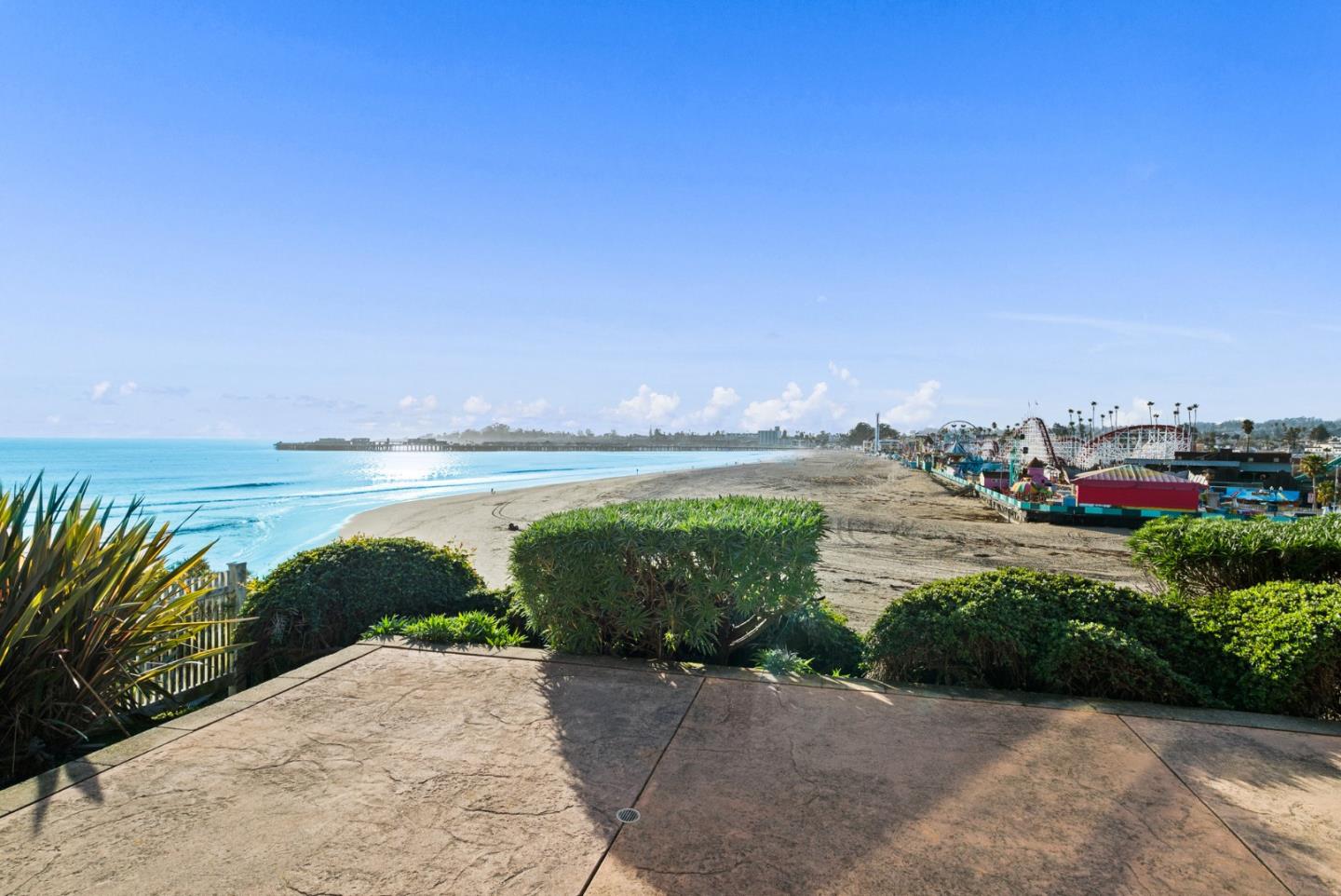 Detail Gallery Image 7 of 56 For 1148 E Cliff Dr #B,  Santa Cruz,  CA 95062 - 3 Beds | 2 Baths