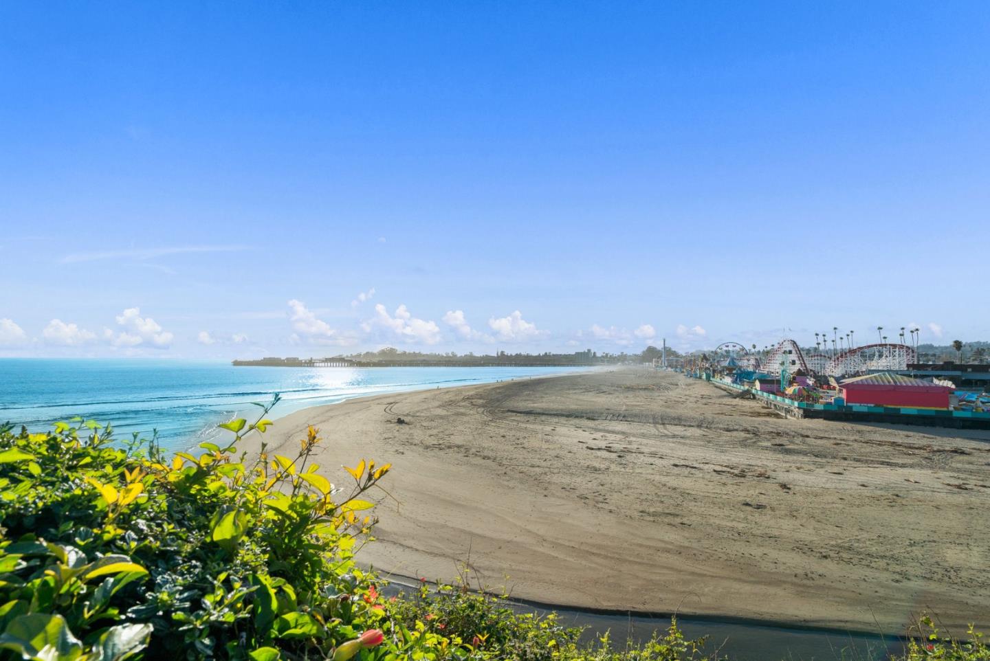 Detail Gallery Image 8 of 56 For 1148 E Cliff Dr #B,  Santa Cruz,  CA 95062 - 3 Beds | 2 Baths