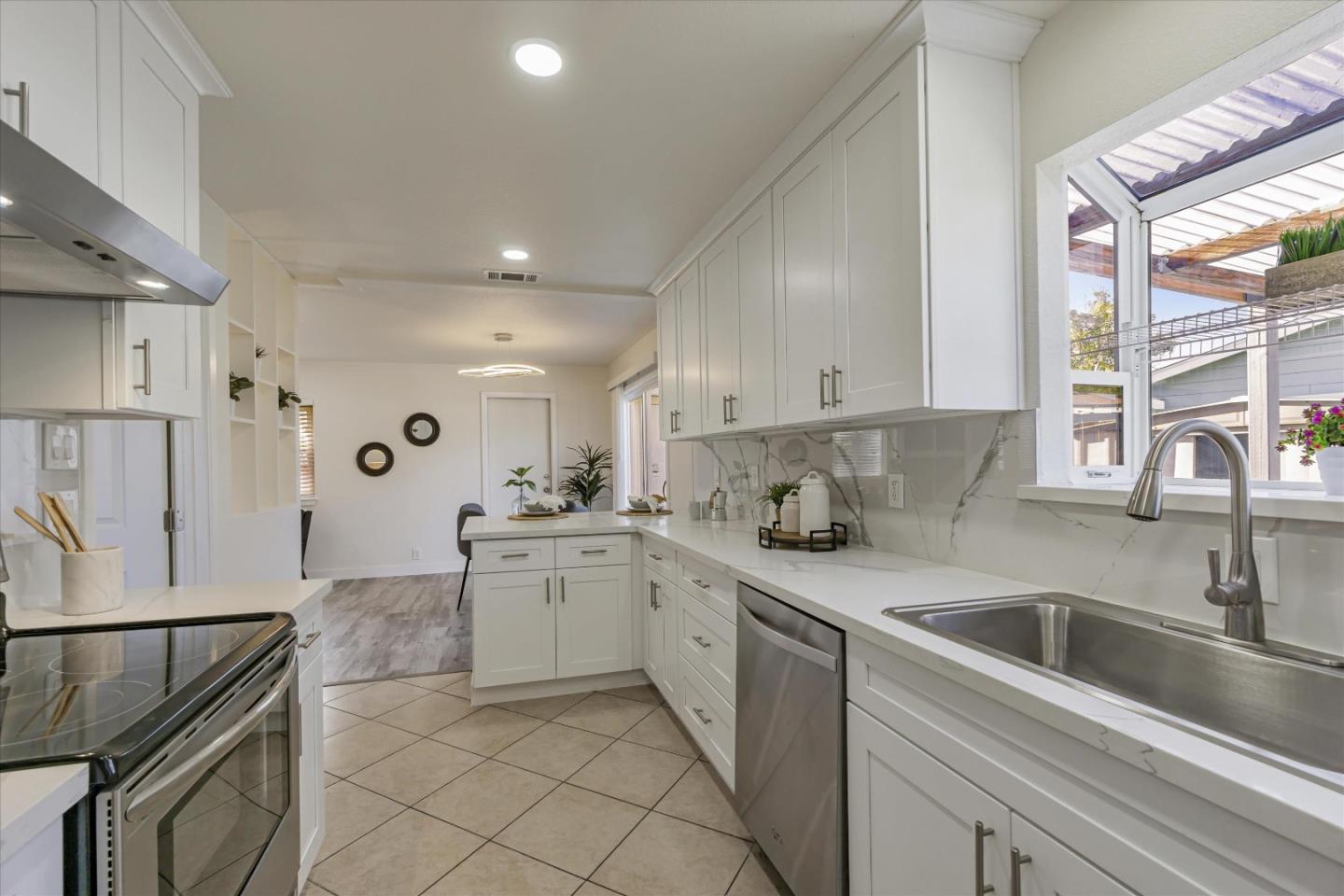 655 Chester Dr, Pittsburg, CA 94565 photo 10