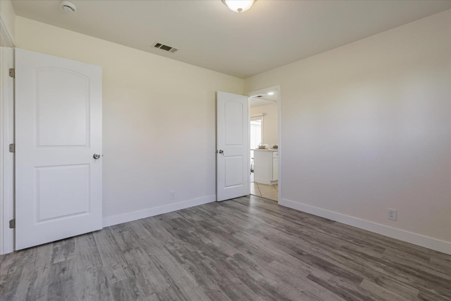 655 Chester Dr, Pittsburg, CA 94565 photo 23
