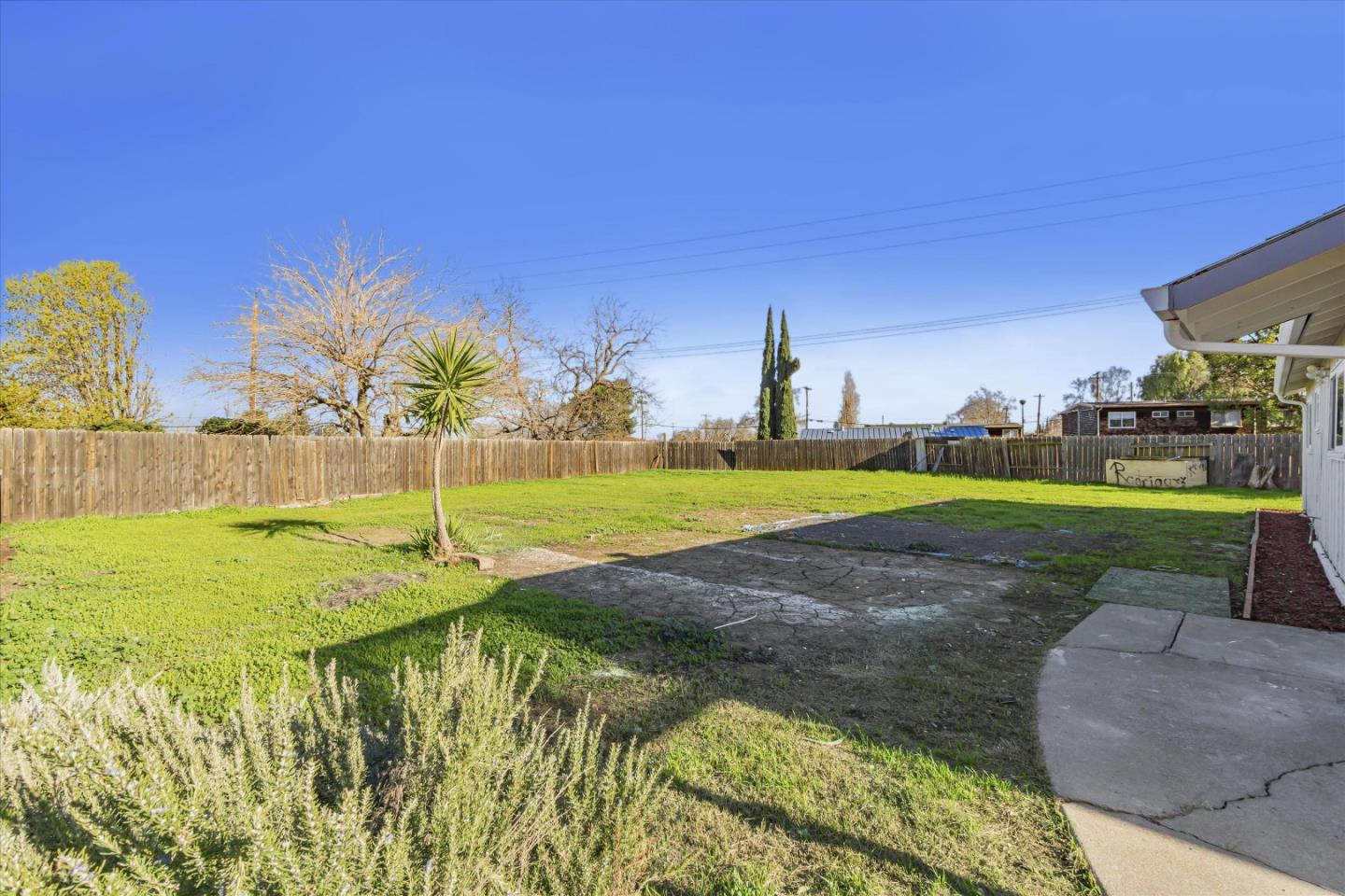 655 Chester Dr, Pittsburg, CA 94565 photo 32