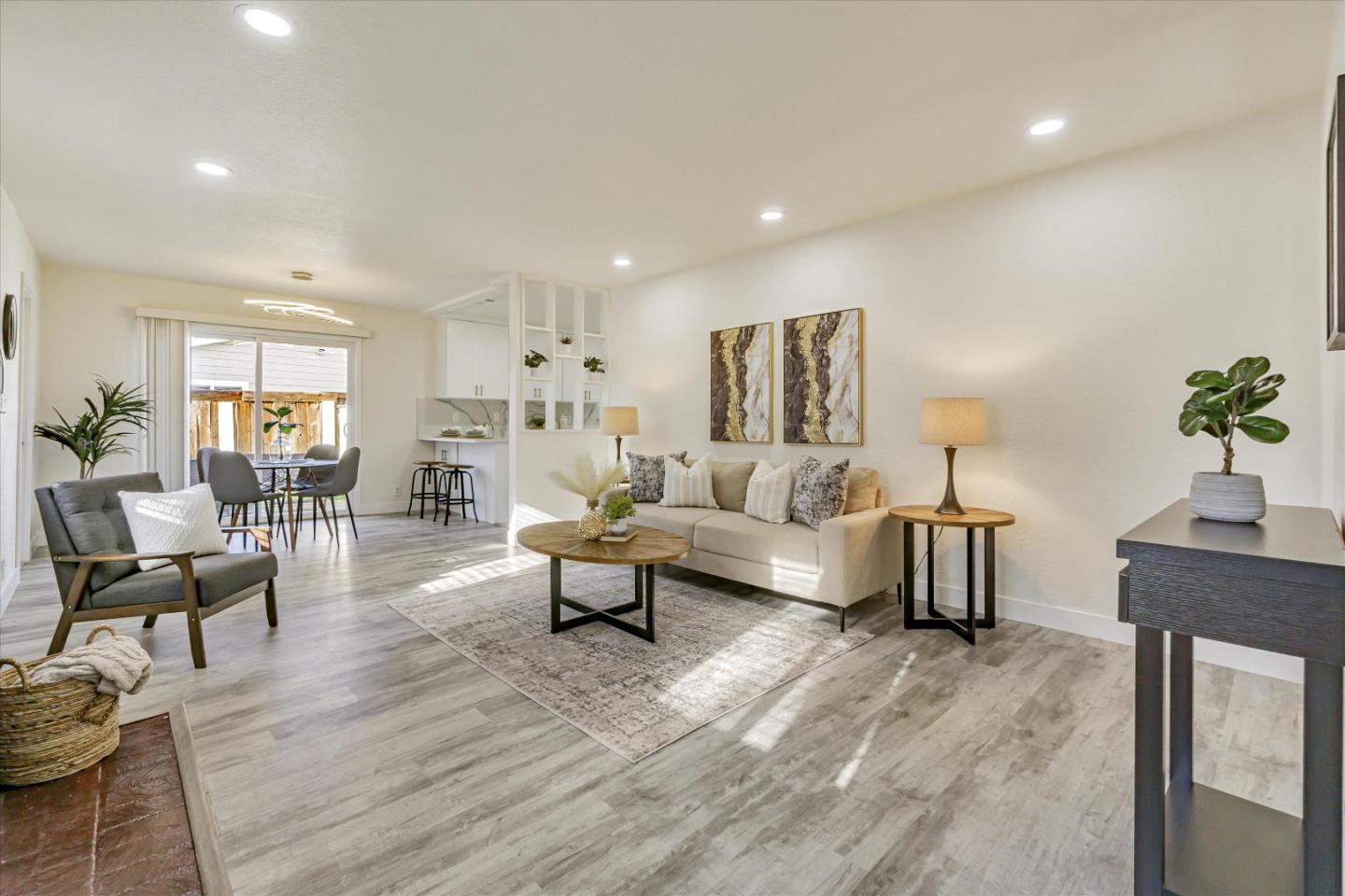 655 Chester Dr, Pittsburg, CA 94565 photo 5