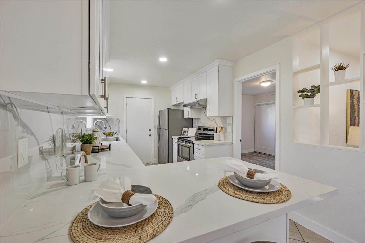 655 Chester Dr, Pittsburg, CA 94565 photo 9