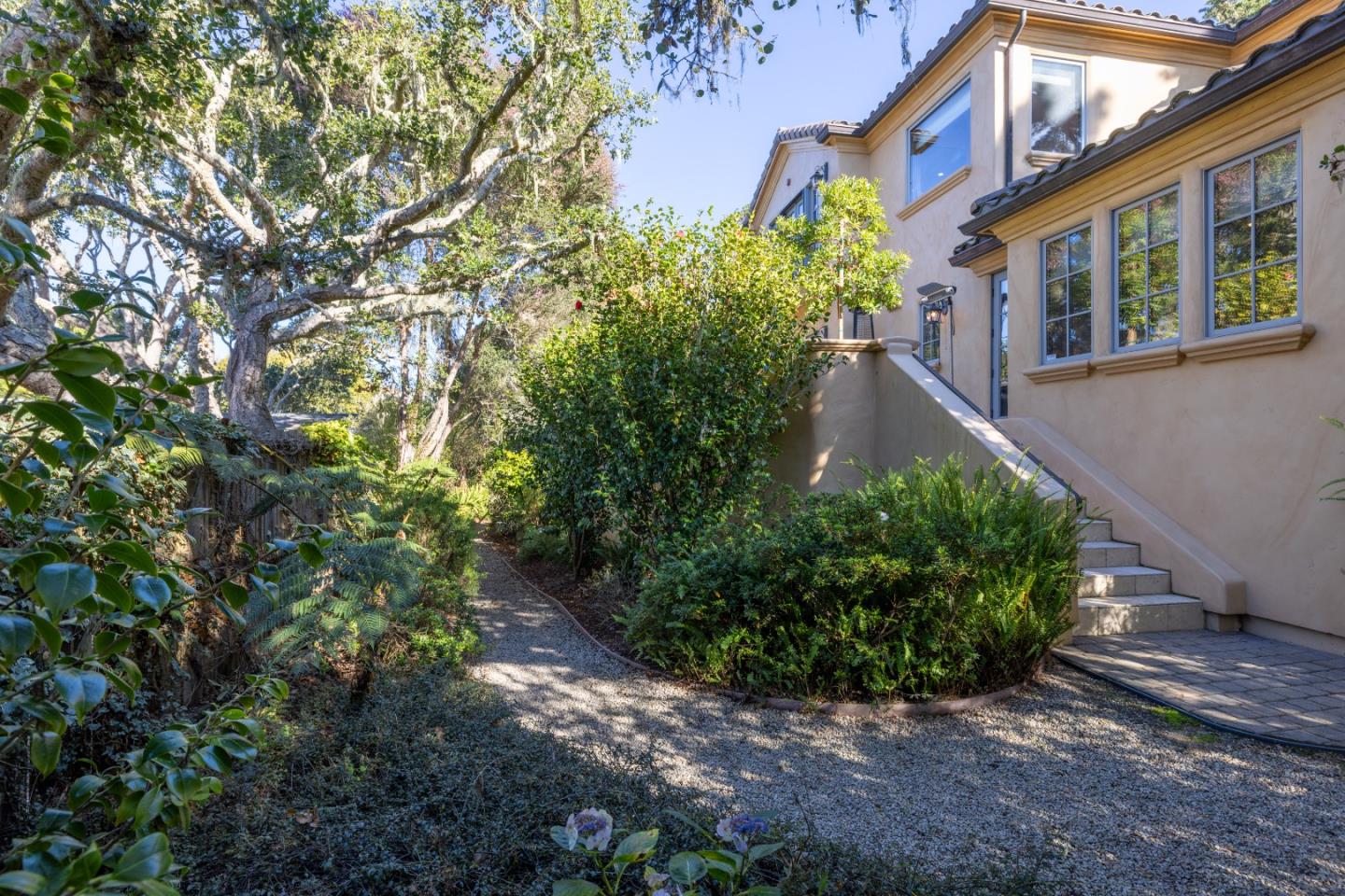 Detail Gallery Image 31 of 37 For 3116 Bird Rock Rd, Pebble Beach,  CA 93953 - 4 Beds | 3/1 Baths