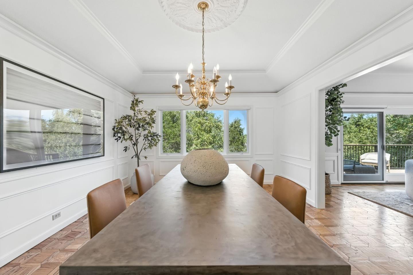 Detail Gallery Image 10 of 58 For 2530 Skyfarm Dr, Hillsborough,  CA 94010 - 4 Beds | 4 Baths