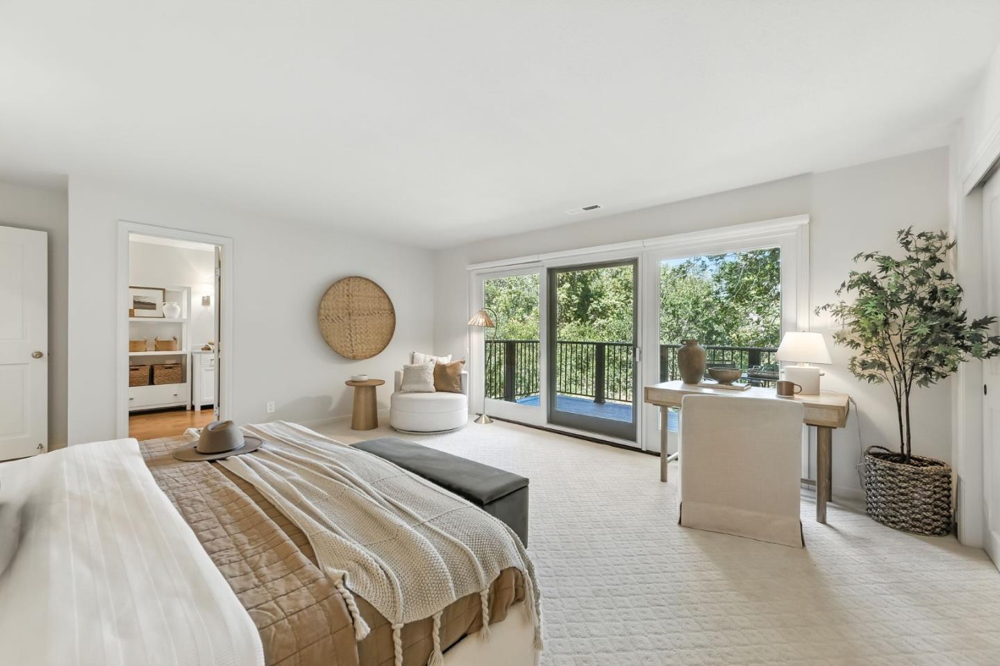 Detail Gallery Image 33 of 58 For 2530 Skyfarm Dr, Hillsborough,  CA 94010 - 4 Beds | 4 Baths