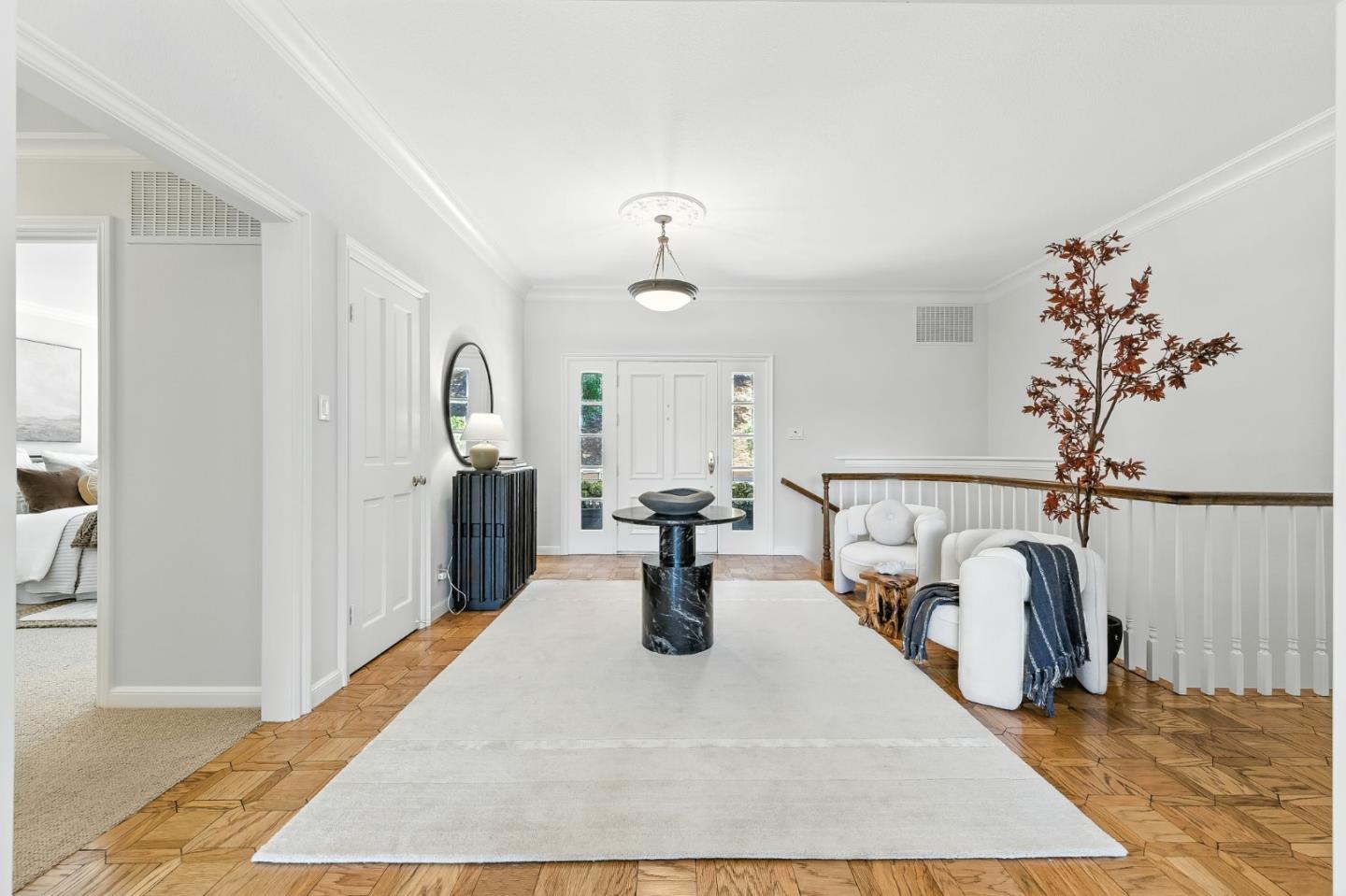 Detail Gallery Image 4 of 58 For 2530 Skyfarm Dr, Hillsborough,  CA 94010 - 4 Beds | 4 Baths