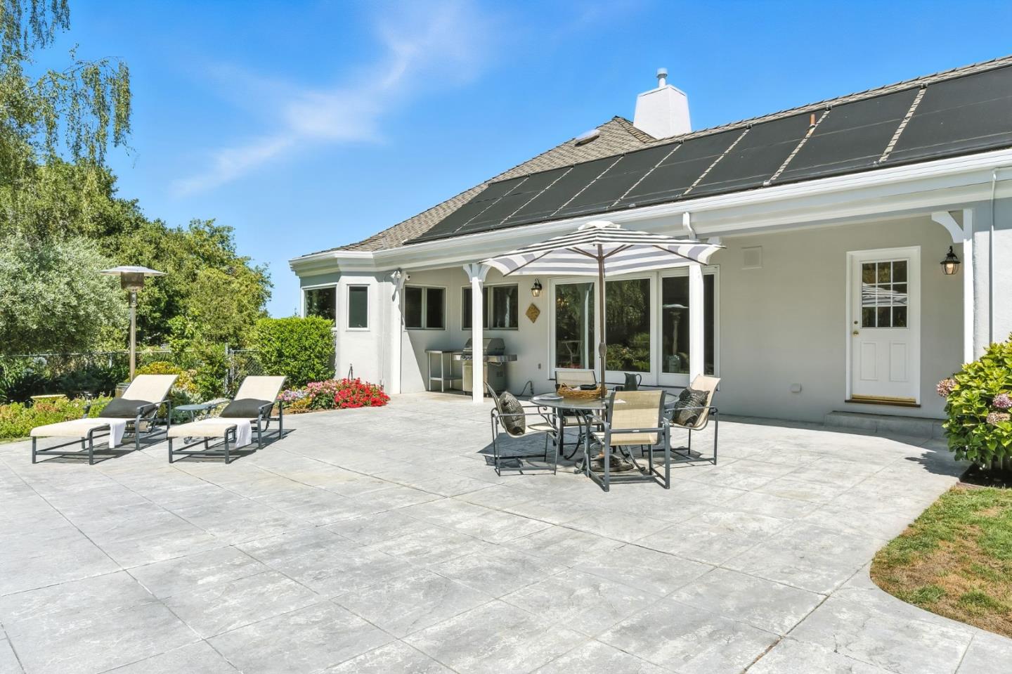 Detail Gallery Image 43 of 58 For 2530 Skyfarm Dr, Hillsborough,  CA 94010 - 4 Beds | 4 Baths