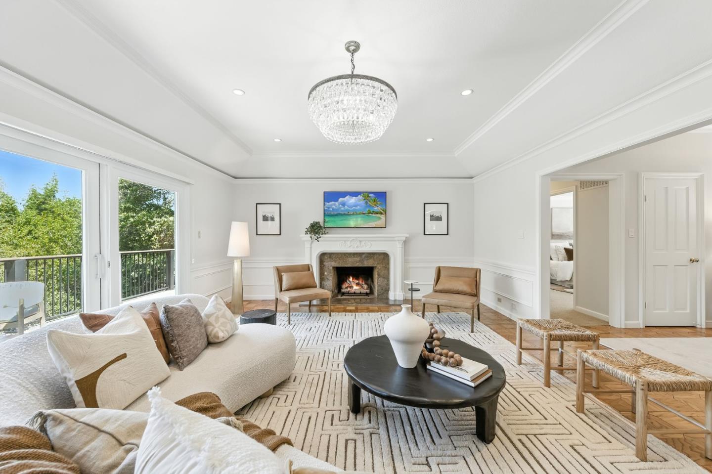 Detail Gallery Image 6 of 58 For 2530 Skyfarm Dr, Hillsborough,  CA 94010 - 4 Beds | 4 Baths