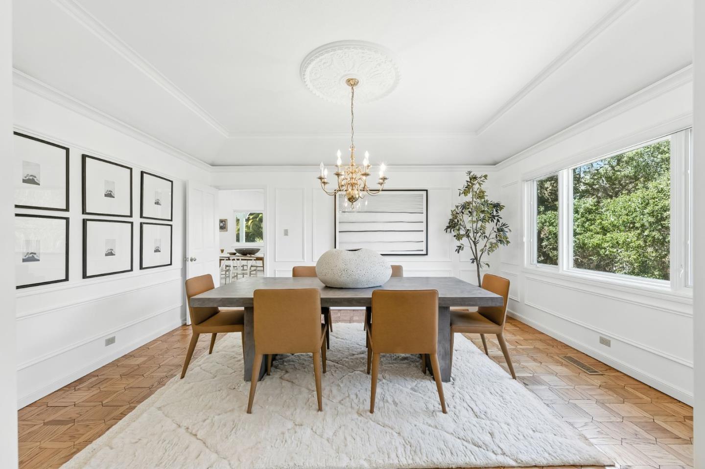 Detail Gallery Image 8 of 58 For 2530 Skyfarm Dr, Hillsborough,  CA 94010 - 4 Beds | 4 Baths