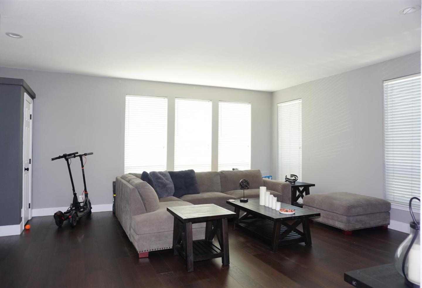 Detail Gallery Image 13 of 29 For 1225 Vienna Dr #450,  Sunnyvale,  CA 94089 - 3 Beds | 2 Baths