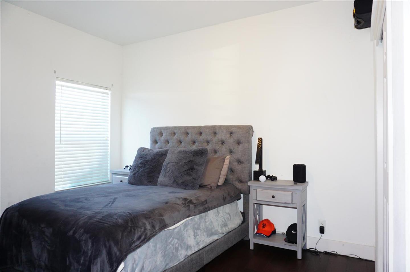 Detail Gallery Image 17 of 29 For 1225 Vienna Dr #450,  Sunnyvale,  CA 94089 - 3 Beds | 2 Baths