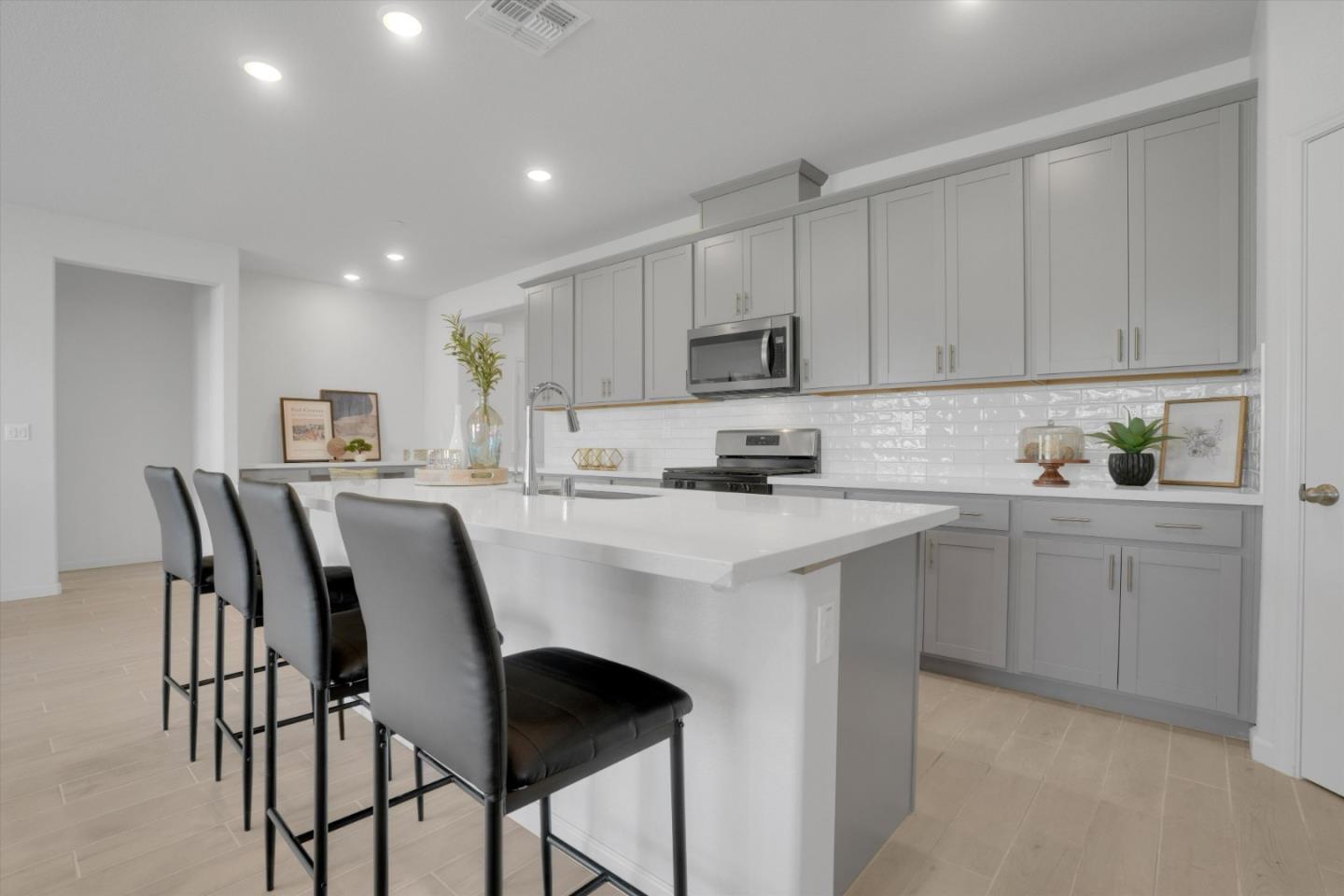 Detail Gallery Image 10 of 29 For 2911 Buckley Ct, Manteca,  CA 95337 - 4 Beds | 2 Baths