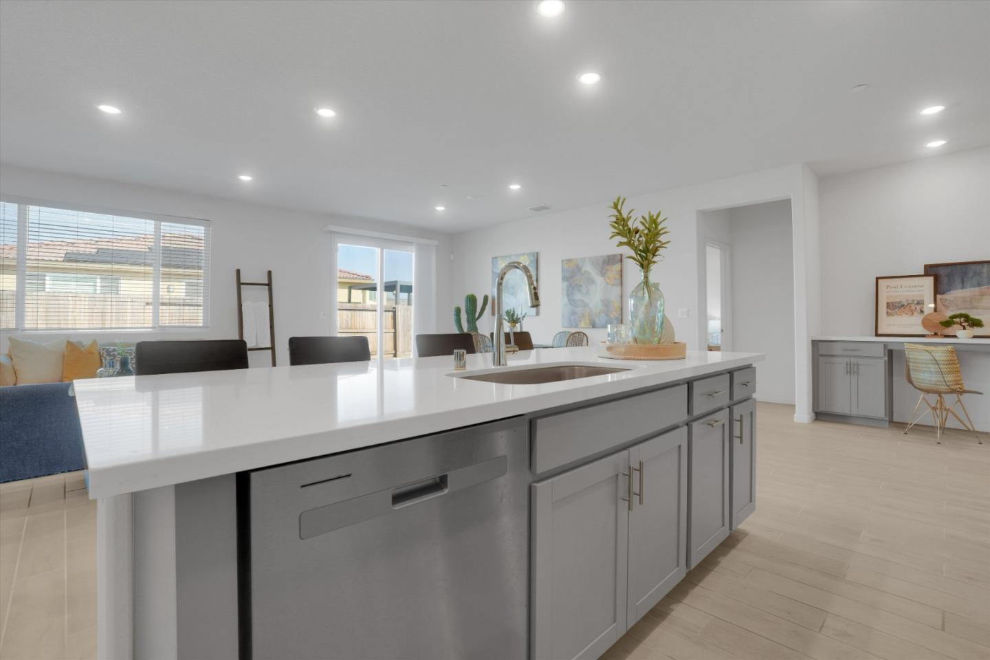 Detail Gallery Image 11 of 29 For 2911 Buckley Ct, Manteca,  CA 95337 - 4 Beds | 2 Baths