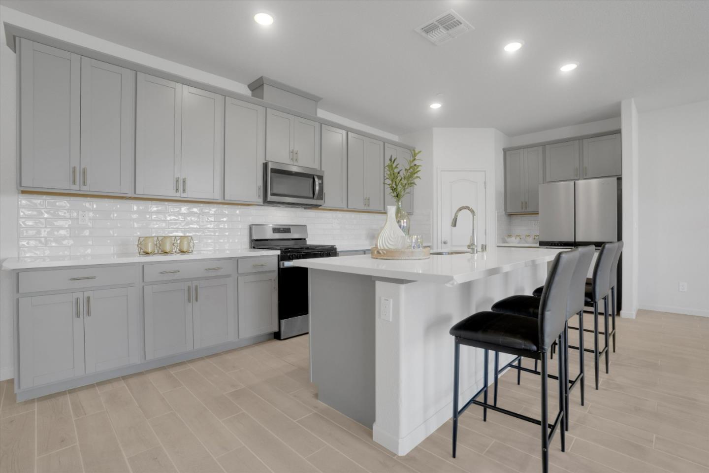 Detail Gallery Image 9 of 29 For 2911 Buckley Ct, Manteca,  CA 95337 - 4 Beds | 2 Baths