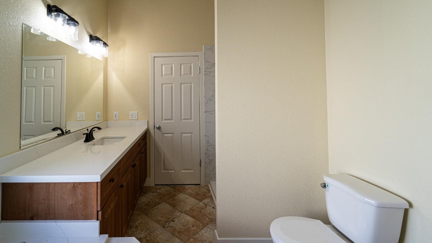 Detail Gallery Image 11 of 15 For 270 Umbarger Rd #69,  San Jose,  CA 95111 - 4 Beds | 2 Baths