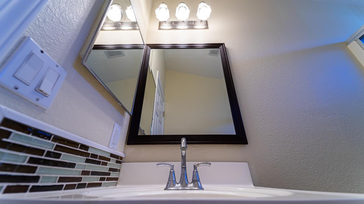 Detail Gallery Image 8 of 15 For 270 Umbarger Rd #69,  San Jose,  CA 95111 - 4 Beds | 2 Baths