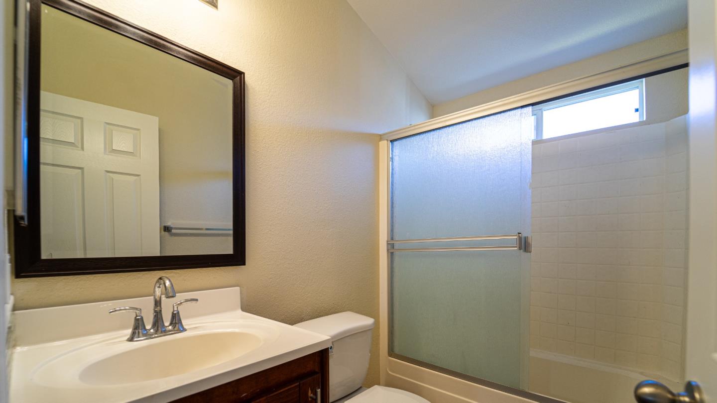 Detail Gallery Image 9 of 15 For 270 Umbarger Rd #69,  San Jose,  CA 95111 - 4 Beds | 2 Baths