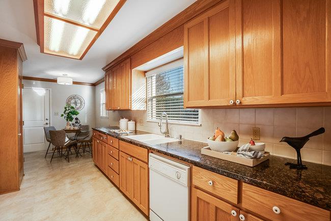 Detail Gallery Image 15 of 35 For 1940 Glen Una Ave, San Jose,  CA 95125 - 2 Beds | 2 Baths