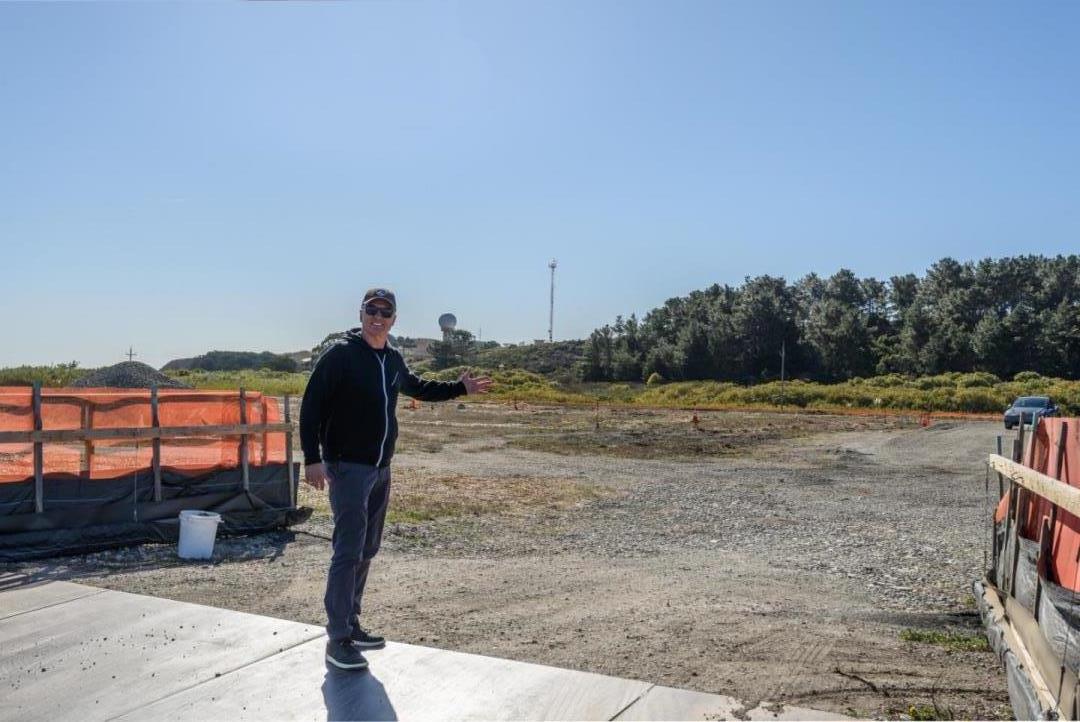 00 5 Airport Street, Moss Beach, CA, 94038