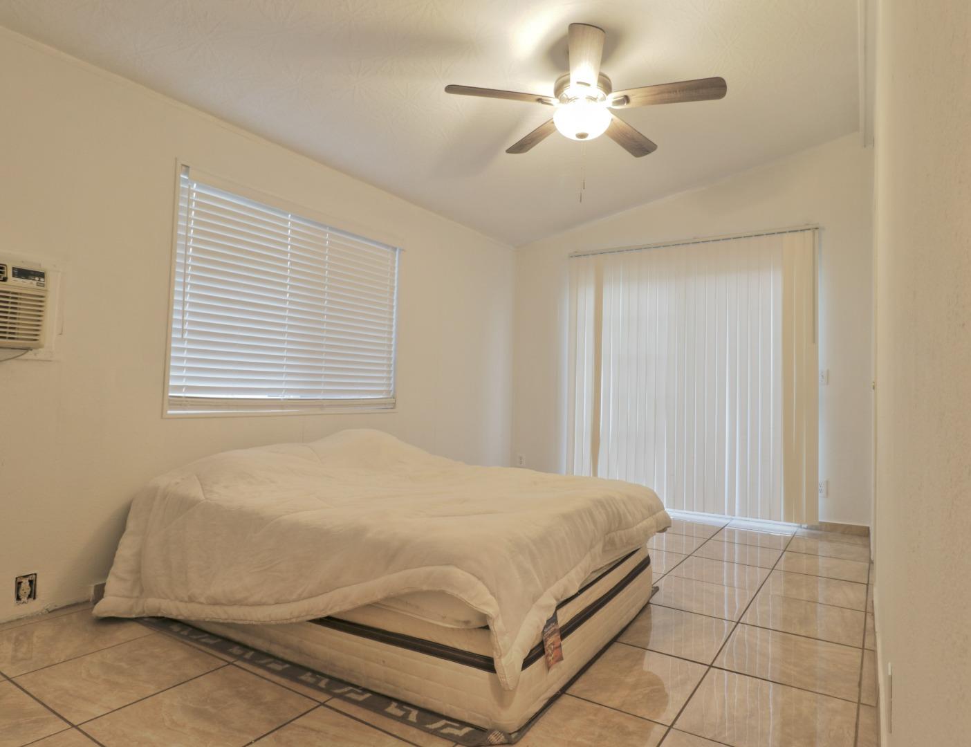 Detail Gallery Image 7 of 10 For 1500 Virginia Pl #161,  San Jose,  CA 95116 - 3 Beds | 2 Baths