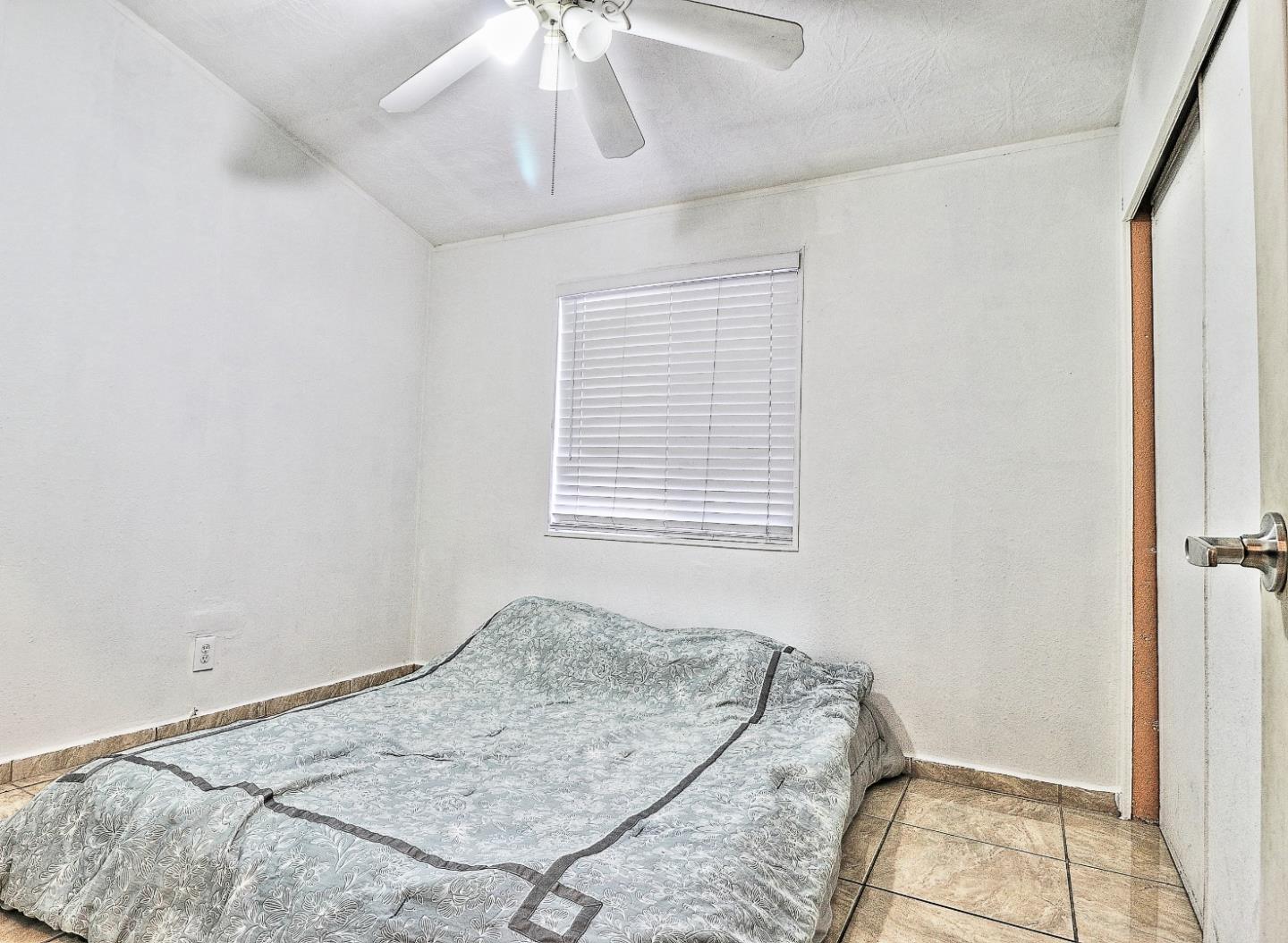 Detail Gallery Image 8 of 10 For 1500 Virginia Pl #161,  San Jose,  CA 95116 - 3 Beds | 2 Baths