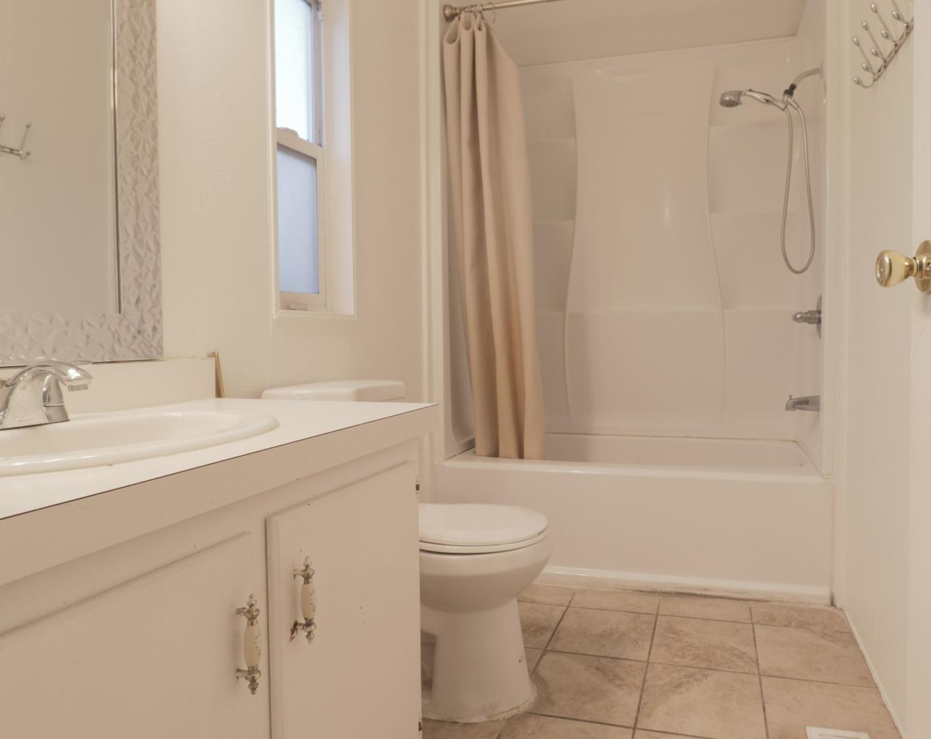 Detail Gallery Image 9 of 10 For 1500 Virginia Pl #161,  San Jose,  CA 95116 - 3 Beds | 2 Baths