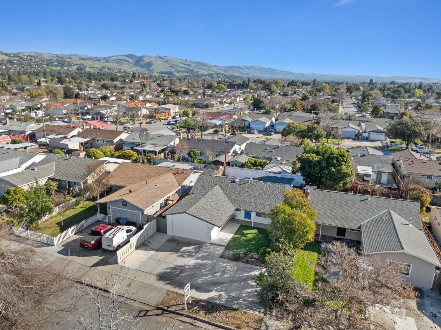 Detail Gallery Image 37 of 44 For 3142 Modred Dr, San Jose,  CA 95127 - 3 Beds | 2 Baths