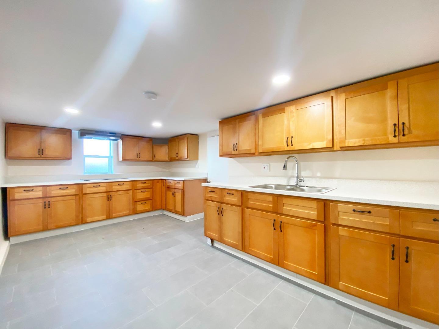 Detail Gallery Image 12 of 15 For 1595 Pomona Ave #01,  San Jose,  CA 95110 - – Beds | – Baths