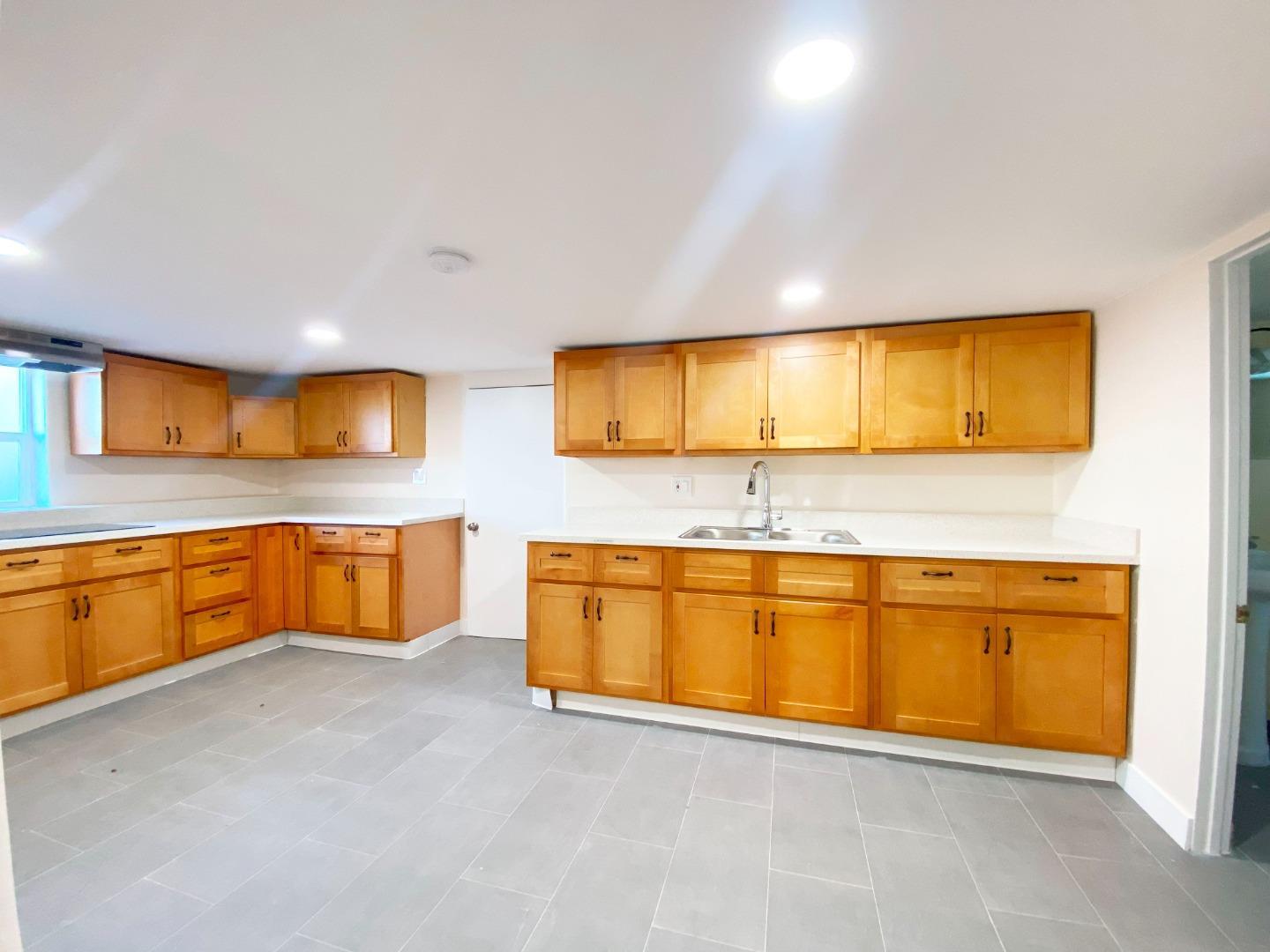 Detail Gallery Image 13 of 15 For 1595 Pomona Ave #01,  San Jose,  CA 95110 - – Beds | – Baths