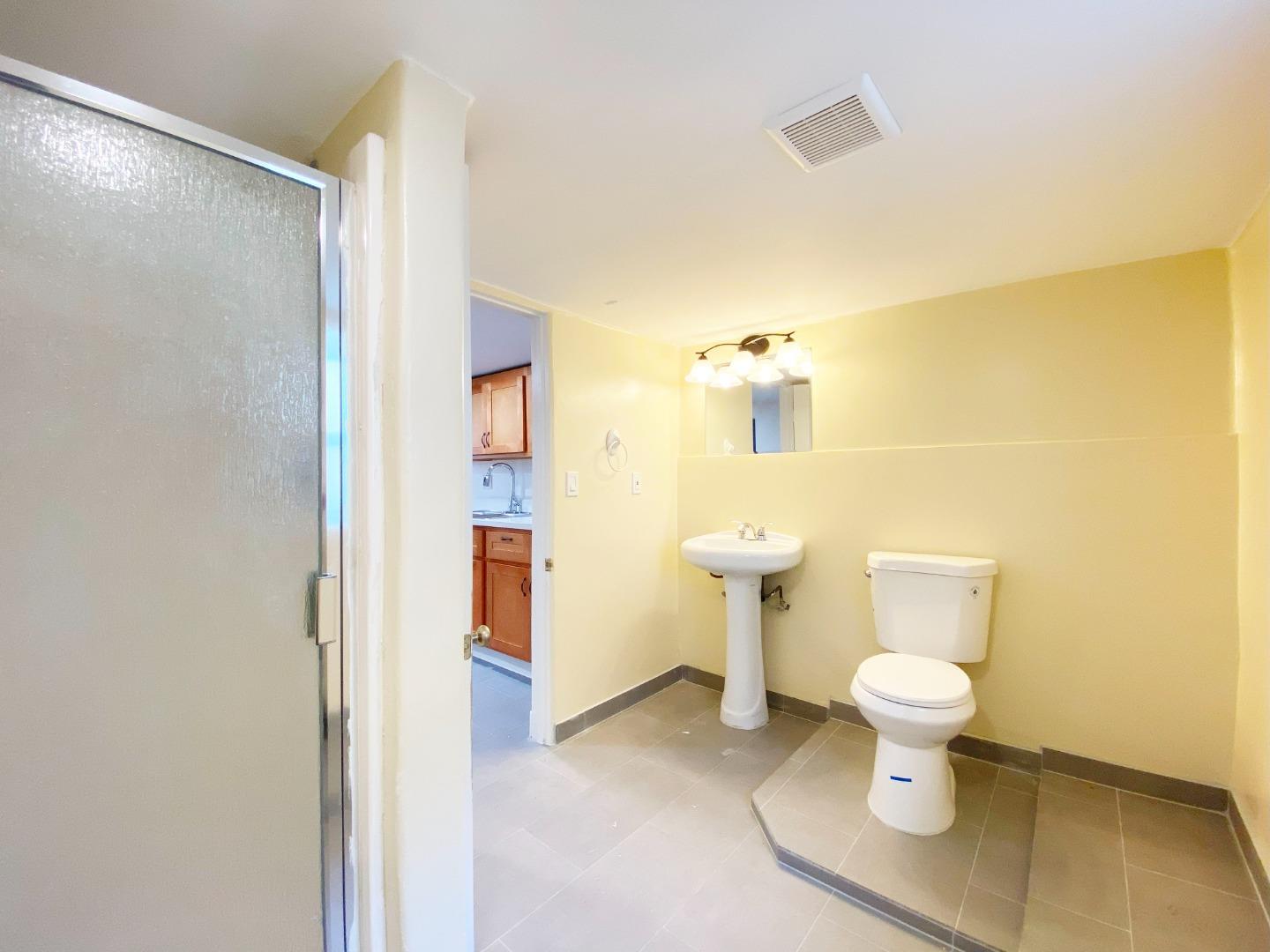 Detail Gallery Image 14 of 16 For 1595 Pomona Ave #01,  San Jose,  CA 95110 - – Beds | – Baths