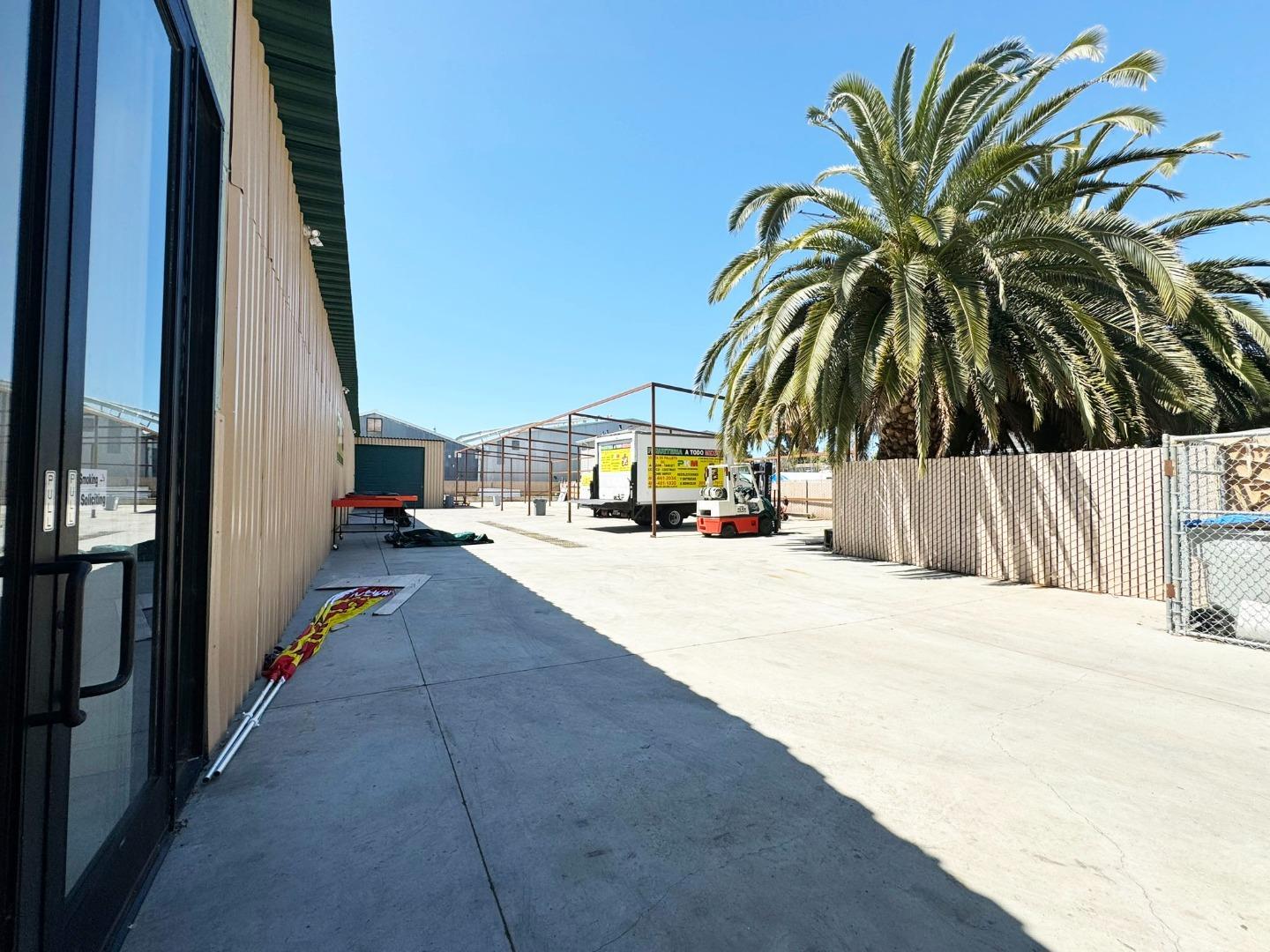 Detail Gallery Image 4 of 15 For 1595 Pomona Ave #01,  San Jose,  CA 95110 - – Beds | – Baths