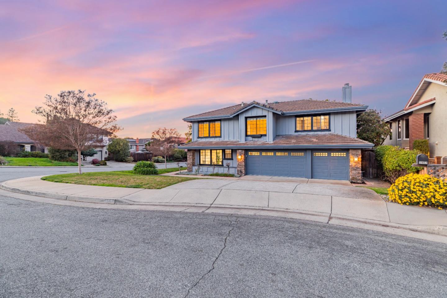 Detail Gallery Image 5 of 61 For 5902 Deerland Ct, San Jose,  CA 95124 - 4 Beds | 3 Baths