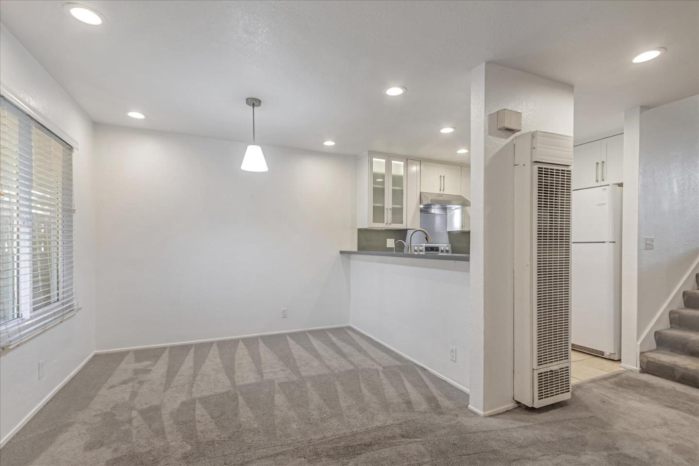 Detail Gallery Image 14 of 38 For 482 Coyote Creek Cir, San Jose,  CA 95116 - 2 Beds | 2 Baths