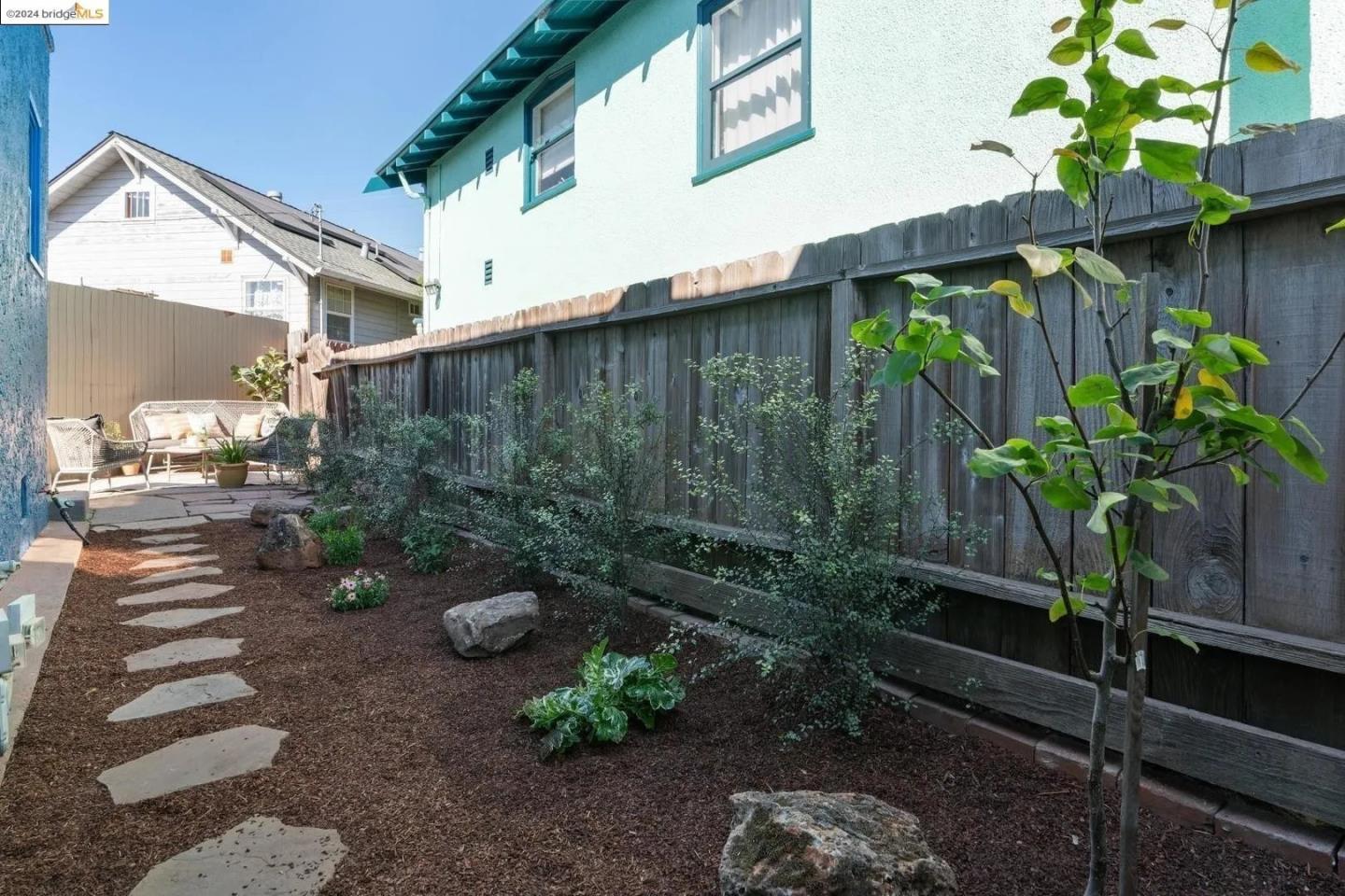 3133 Minna Avenue, Oakland, California 94619, 1 Bedroom Bedrooms, ,1 BathroomBathrooms,Residential Lease,For Rent,3133 Minna Avenue,ML81990415