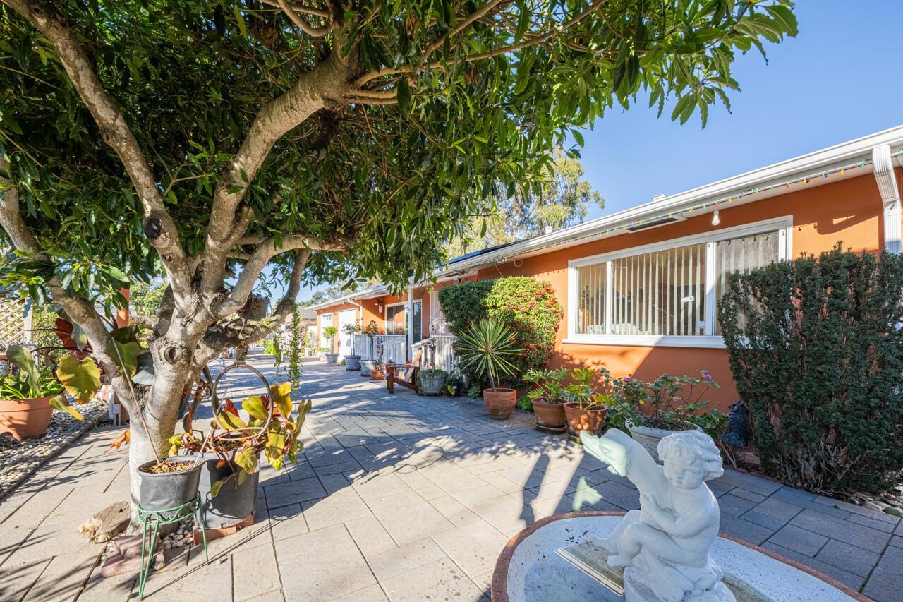 Detail Gallery Image 3 of 27 For 1615 Military Ave, Seaside,  CA 93955 - 3 Beds | 1 Baths
