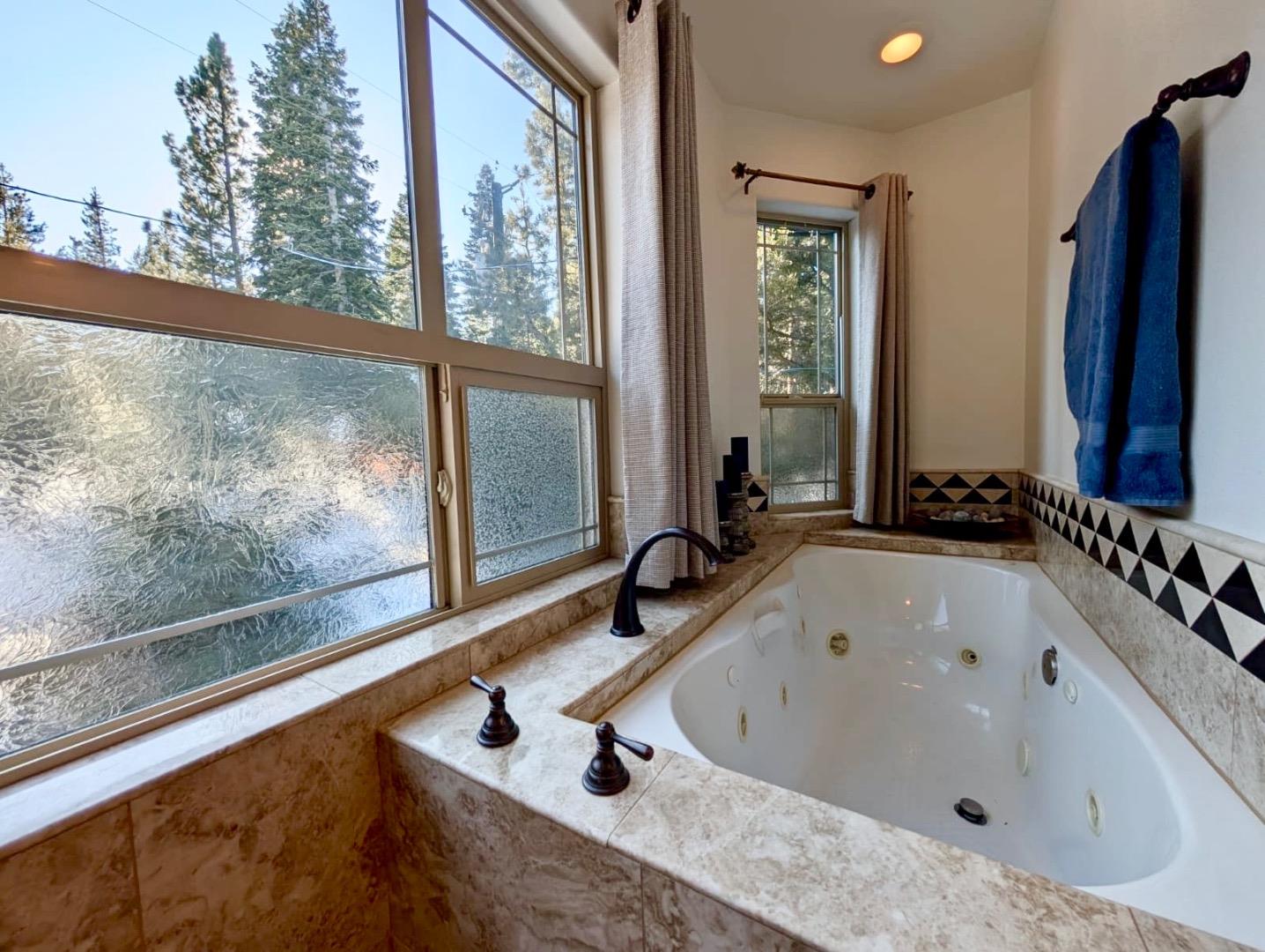 1528 Chippewa Street, South Lake Tahoe, California 96150, 5 Bedrooms Bedrooms, ,3 BathroomsBathrooms,Residential,For Sale,1528 Chippewa Street,ML81990452